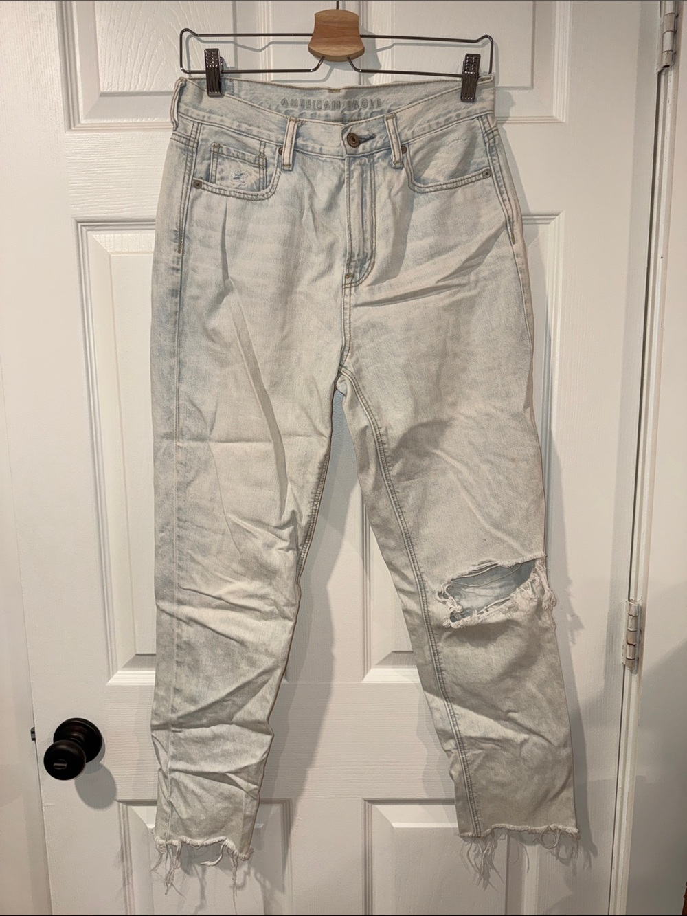 American Eagle light wash jeans